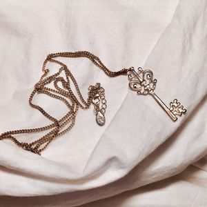 ❗️SOLD❗️ GOLD KEY PENDANT